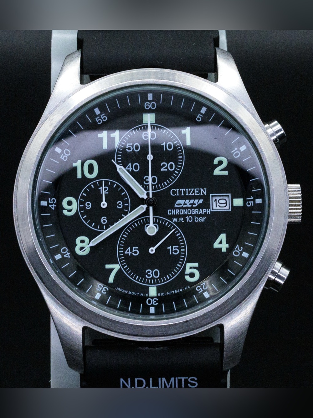 Citizen Oxy Rare 0510-S68211 Vintage 40mm JDM Import Chronograph